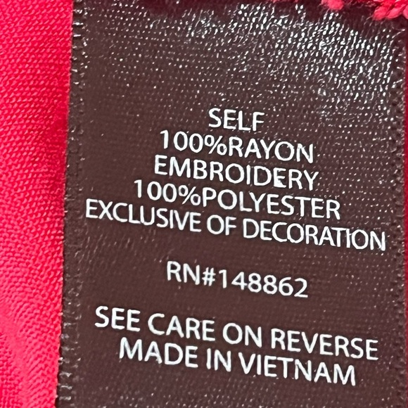 Hot Pink Off-the-Shoulder Ruffle Top with adjustable straps size 1 (14-16) EUC - Picture 9 of 10